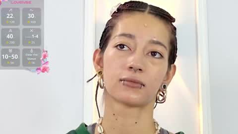 Violeta online show from May 2026 02:23:01 PM
