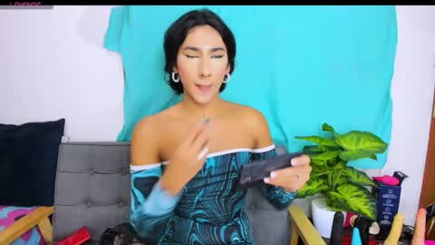 zou_quira online show from November 2025 12:31:02 AM