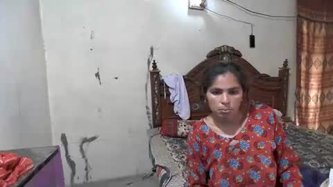 zoyakhan803 online show from May 2026 07:37:02 AM