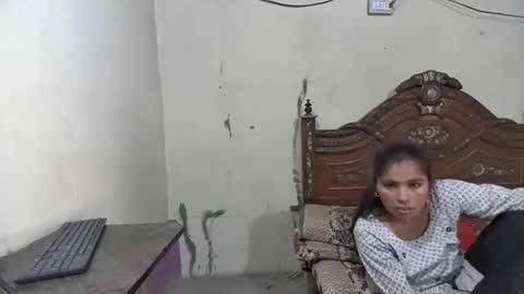 zoyakhan803 online show from May 2026 04:51:02 AM