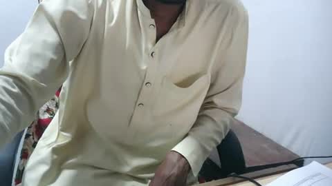 zoyakhan803 online show from May 2026 11:16:02 AM