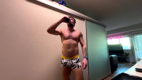 Zuko online show from February 2025 12:48:01 AM