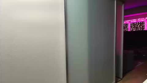 Zuko online show from October 2025 01:35:02 PM