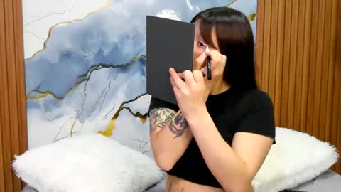 zulemapiel online show from May 2026 10:59:01 PM