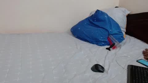 Snapshot of zulfiya_bruce chatting on December 2024 04:53:02 AM Zulfiya online show from December 2024 04:53:02 AM