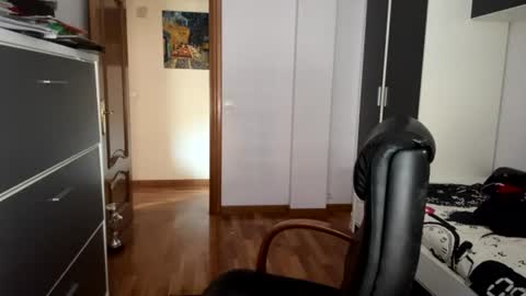 zurdineno online show from July 2026 02:32:02 PM
