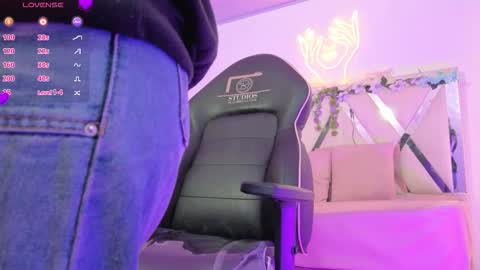 ZURY   online show from February 2026 11:29:02 AM