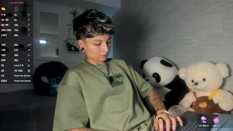 Zury Ramirez online show from September 2025 07:02:02 PM