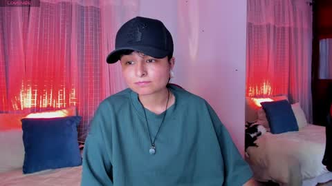 Snapshot of zuryramirez_ chatting on April 2026 10:18:01 PM Zury Ramirez online show from April 2026 10:18:01 PM
