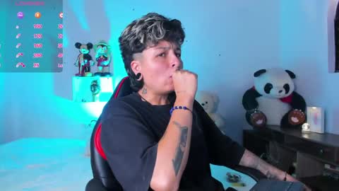 Snapshot of zuryramirez_ chatting on May 2026 08:35:02 PM Zury Ramirez online show from May 2026 08:35:02 PM