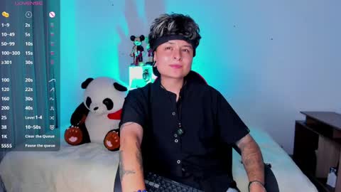 Snapshot of zuryramirez_ chatting on May 2026 08:36:02 PM Zury Ramirez online show from May 2026 08:36:02 PM