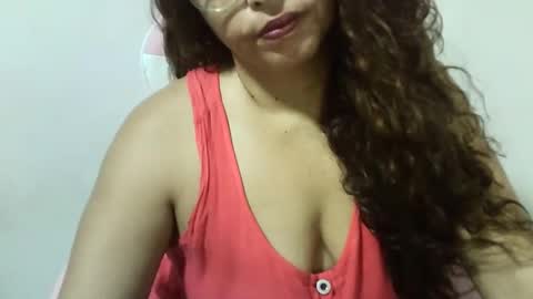 Snapshot of zusanahot chatting on January 2025 06:54:01 PM zusanahot online show from January 2025 06:54:01 PM