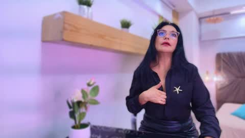 Zuzana21 online show from May 2026 01:18:02 PM
