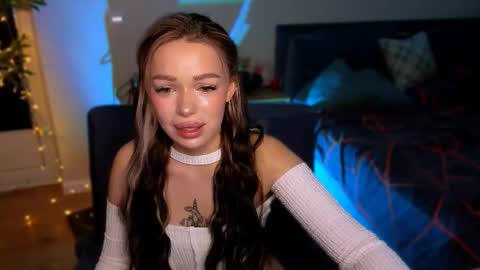 zuzzixx online show from March 2025 06:15:02 AM