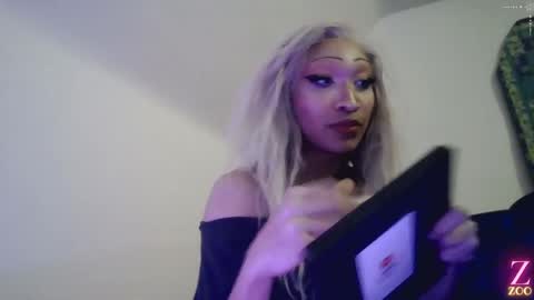 Snapshot of zya_zoo chatting on December 2024 12:37:01 AM ZYA online show from December 2024 12:37:01 AM