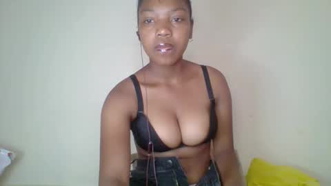 zyraelle_01 online show from May 2026 08:42:01 AM