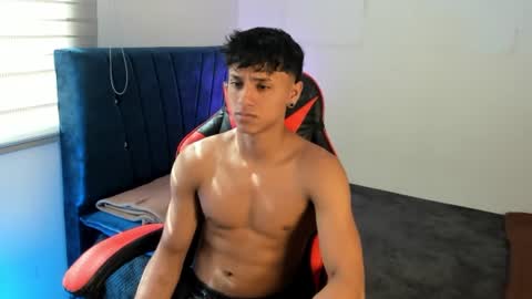 zyzz_1812 online show from June 2026 07:24:02 PM