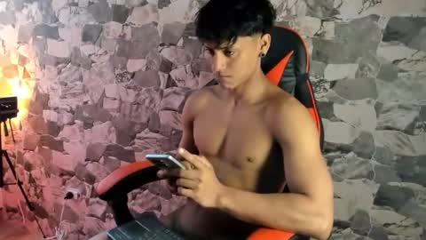 Snapshot of zyzz_1812 chatting on July 2026 05:19:02 PM zyzz_1812 online show from July 2026 05:19:02 PM