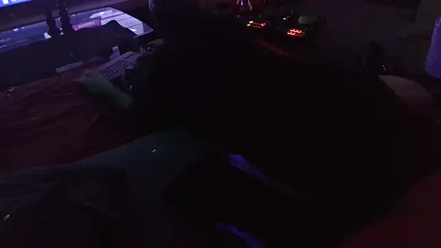 Snapshot of davidgntxxxxx chatting on September 2025 04:52:01 PM davidgntxxxxx online show from September 2025 04:52:01 PM