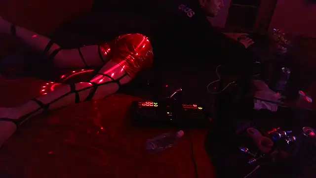 Snapshot of davidgntxxxxx chatting on November 2025 05:46:02 PM davidgntxxxxx online show from November 2025 05:46:02 PM