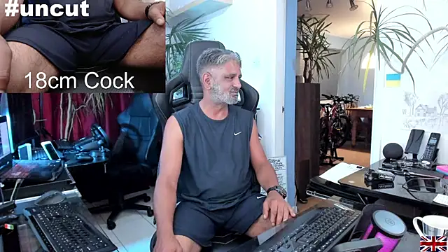 OnlineBossUK online show from March 2025 08:51:01 PM