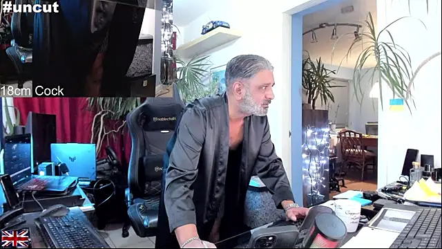 OnlineBossUK online show from October 2025 10:10:01 PM