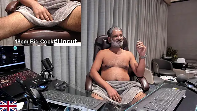 OnlineBossUK online show from June 2026 01:28:02 AM