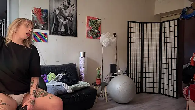 Snapshot of Mannarie_Madsinn chatting on February 2025 10:59:02 AM Mannarie Madsinn online show from February 2025 10:59:02 AM