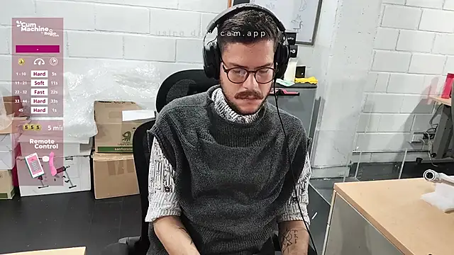 AndyHepburn online show from October 2025 02:03:01 PM