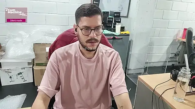 AndyHepburn online show from October 2025 01:41:02 PM