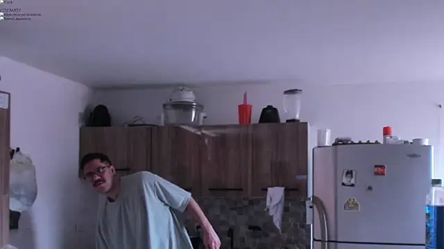 Snapshot of AndyHepburn chatting on November 2025 04:07:02 PM AndyHepburn online show from November 2025 04:07:02 PM