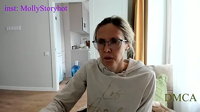 angelmommu online show from April 2026 06:49:01 AM