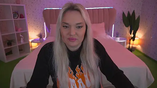 MissyMartinez online show from February 2026 08:22:02 AM