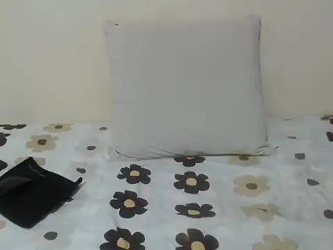 Snapshot of queen__ebony chatting on March 2025 06:54:02 PM queen ebony online show from March 2025 06:54:02 PM