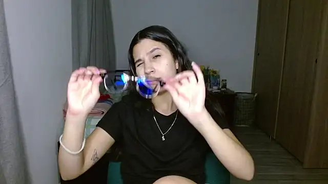 Snapshot of mia__lopez_ chatting on October 2025 01:17:02 AM mia lopez online show from October 2025 01:17:02 AM