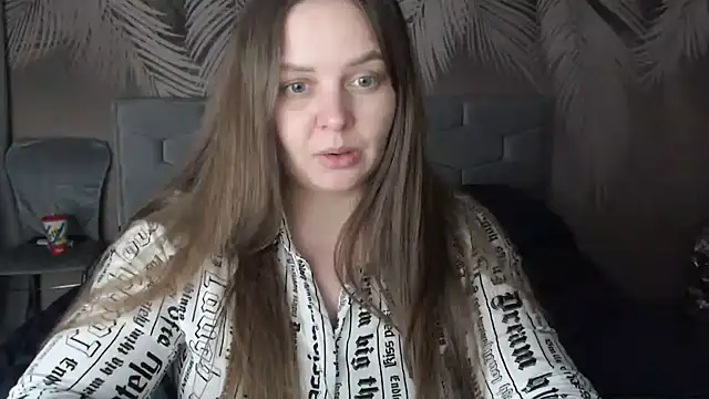 uliastar online show from January 2025 12:18:01 PM