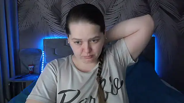 uliastar online show from February 2025 06:16:02 AM