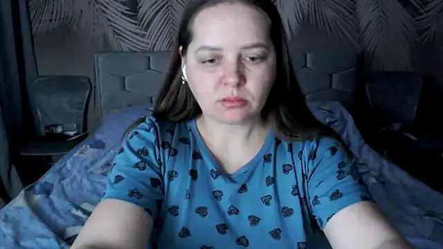 uliastar online show from February 2026 07:02:02 AM