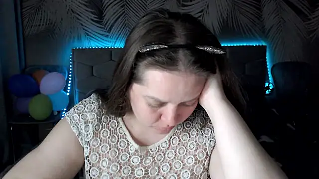 uliastar online show from June 2026 06:52:02 AM