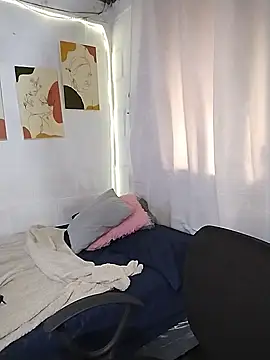 Snapshot of Samy-Candy chatting on December 2024 04:13:02 PM Samy-Candy online show from December 2024 04:13:02 PM