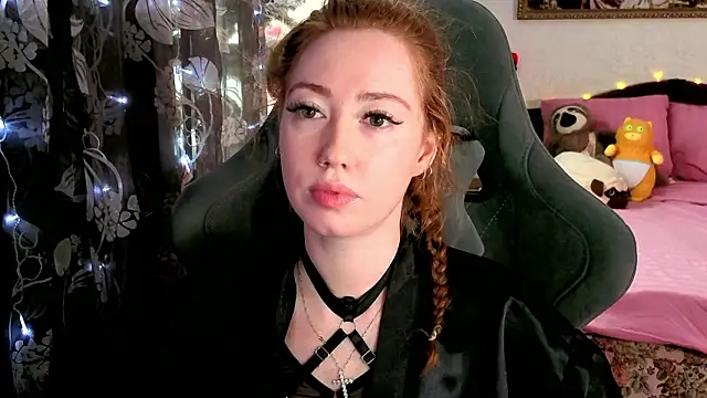 Snapshot of TinaBrook chatting on March 2026 04:51:02 AM TinaBrook online show from March 2026 04:51:02 AM
