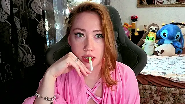 Snapshot of TinaBrook chatting on March 2026 04:50:01 AM TinaBrook online show from March 2026 04:50:01 AM