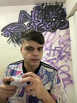 Magosupreme online show from April 2026 10:07:01 PM