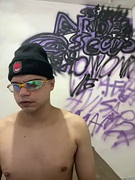 Magosupreme online show from April 2026 07:56:01 AM