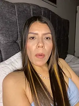 Snapshot of martina_contreras chatting on March 2026 04:07:02 AM martina contreras online show from March 2026 04:07:02 AM