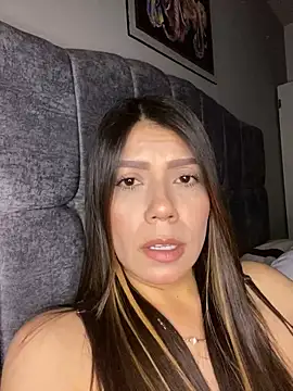 Snapshot of martina_contreras chatting on March 2026 06:06:02 AM martina contreras online show from March 2026 06:06:02 AM