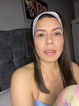 Snapshot of martina_contreras chatting on March 2026 08:09:01 AM martina contreras online show from March 2026 08:09:01 AM