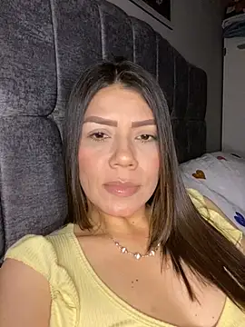 Snapshot of martina_contreras chatting on April 2026 04:12:02 AM martina contreras online show from April 2026 04:12:02 AM
