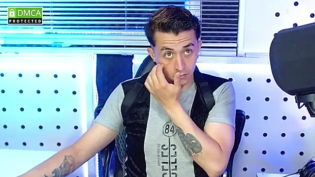 Darko0717 online show from October 2025 11:15:01 PM