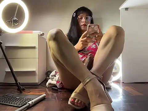 Snapshot of valeria_lokitasexy chatting on December 2024 03:20:01 AM valeria lokitasexy online show from December 2024 03:20:01 AM